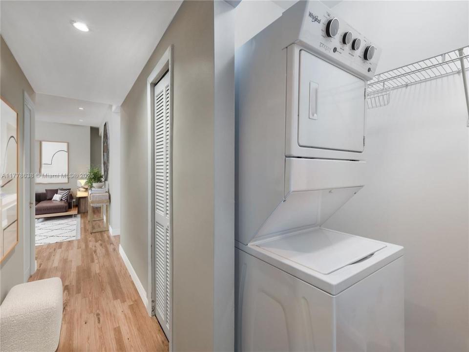 1018 Meridian Ave 4, Miami Beach, Florida 33139