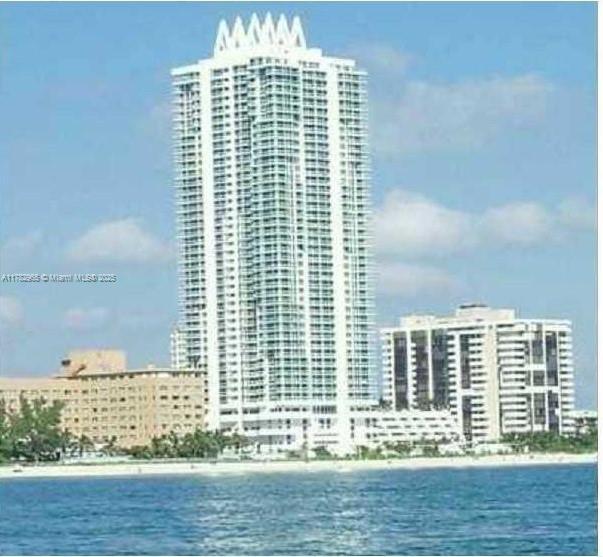 6365 Collins Ave 1508, Miami Beach, Florida 33141, USA