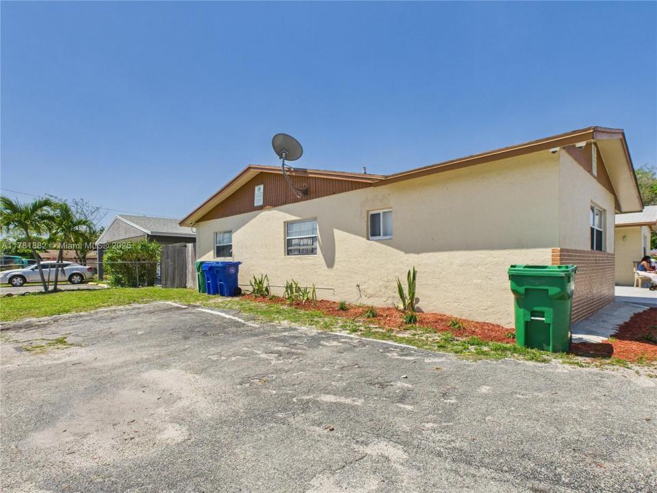 3000 NW 13th St, Fort Lauderdale, 佛罗里达州 33311, 美国