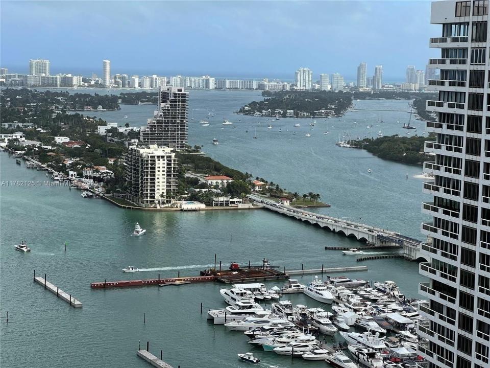 1750 N Bayshore Dr 3702, Miami, Florida 33132