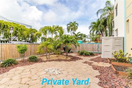 639 12th St 1, Miami Beach, Florida 33139, USA