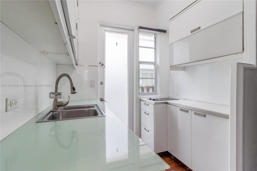 639 12th St 1, Miami Beach, Florida 33139