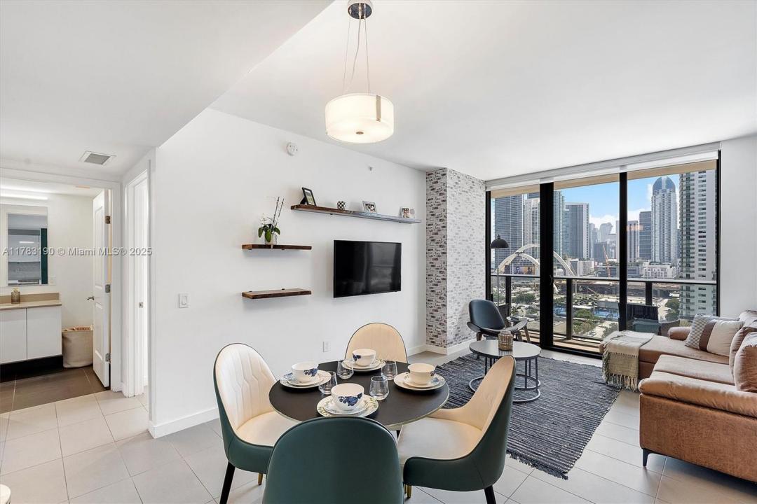 1600 NE 1st Ave 1208, Miami, フロリダ 33132, アメリカ合衆国