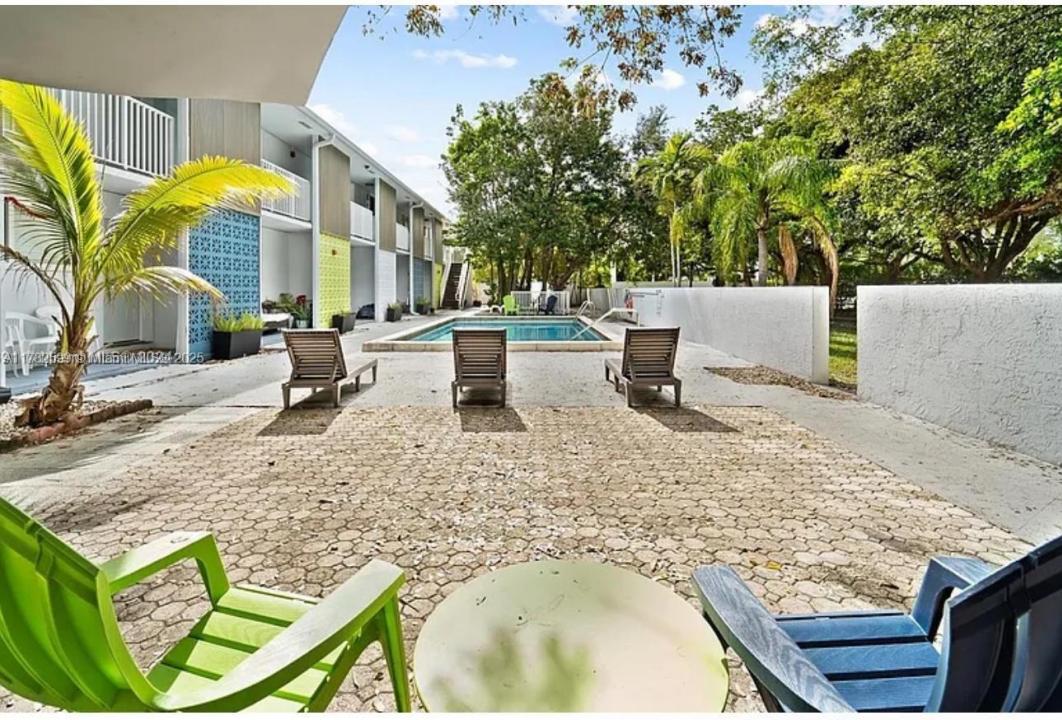 6805 SW 88th St 13, Pinecrest, Florida 33156, Estados Unidos