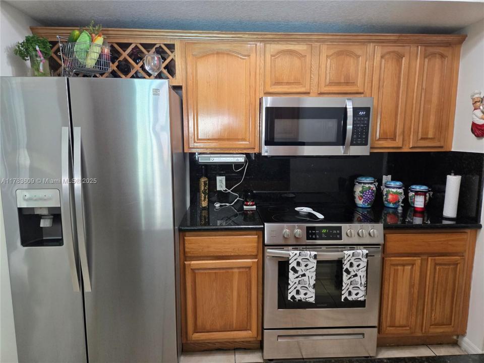 4242 NW 2nd St 706, Miami, פלורידה 33126, ארצות הברית של אמריקה 