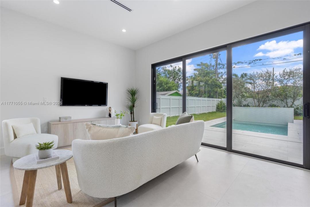 2945 SW 37th Ct LEFT, Miami, Flórida 33134, Estados Unidos