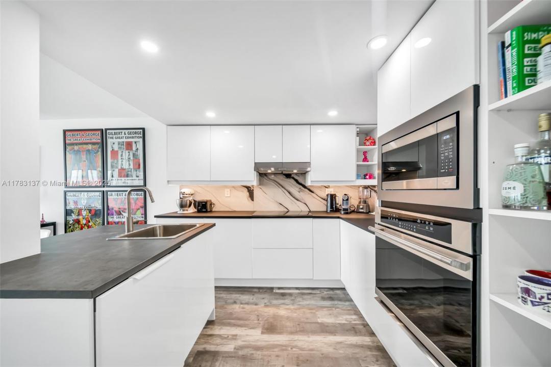 8233 Harding Ave 607, Miami Beach, Florida 33141