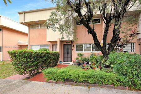 10881 SW 6th St 7, Sweetwater, Florida 33174, USA