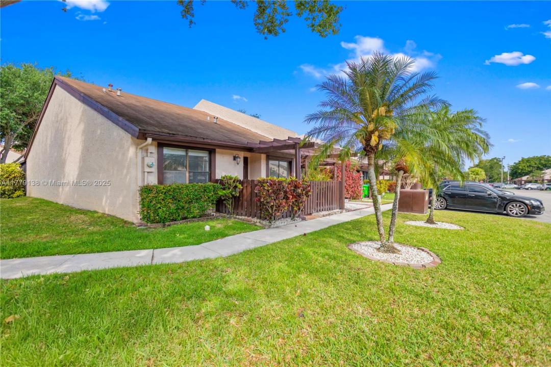 8336 NW 37th Pl 8336, Sunrise, Florida 33351