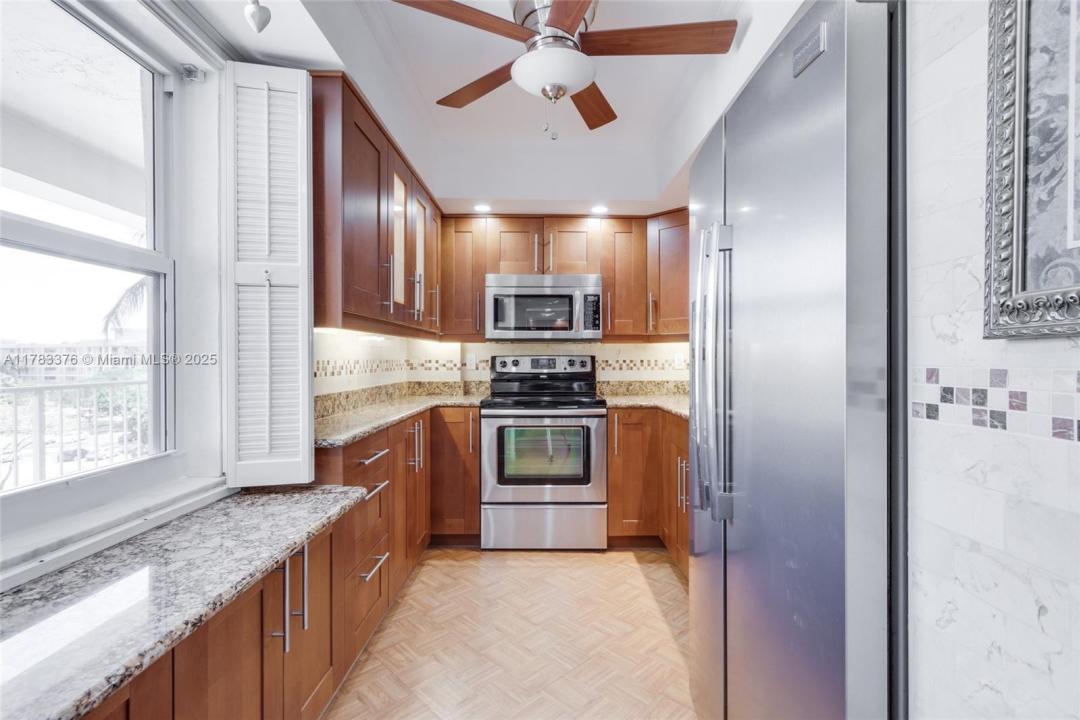 2671 S Course Dr 506, Pompano Beach, Florida 33069