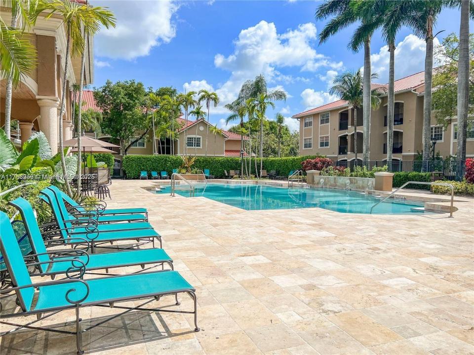 11631 SW 2nd St 20101, Pembroke Pines, 佛罗里达州 33025, 美国
