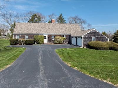 56 Holman Street, Portsmouth, RI 02871, USA