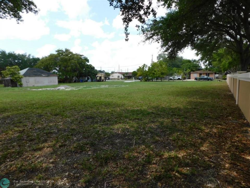5830 Liberty St, Hollywood, Florida 33021, Stati Uniti
