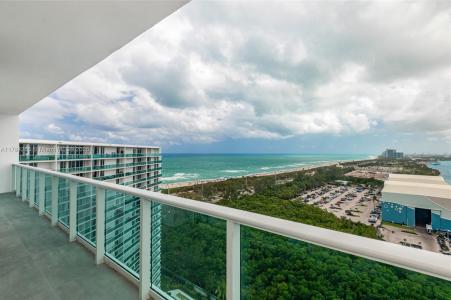 100 Bayview Dr PH25, Sunny Isles Beach, Florida 33160, USA