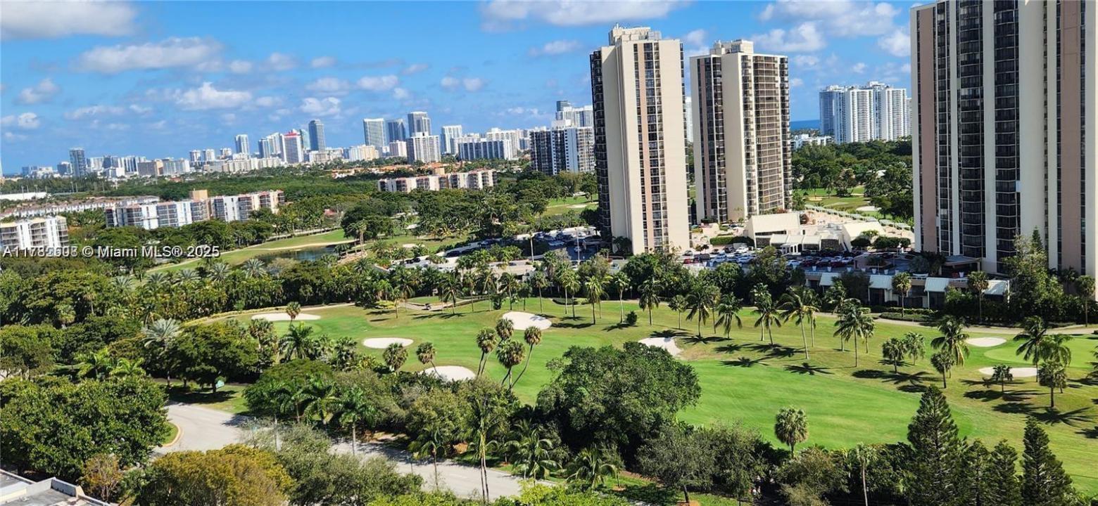 20100 W Country Club Dr PH-03, Aventura, Florida 33180, Amerika Birleşik Devletleri