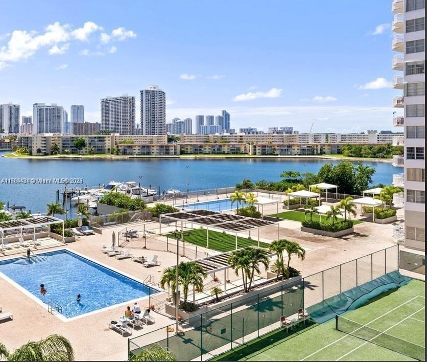 18031 Biscayne Blvd 502, Aventura, Floride 33160, États-Unis