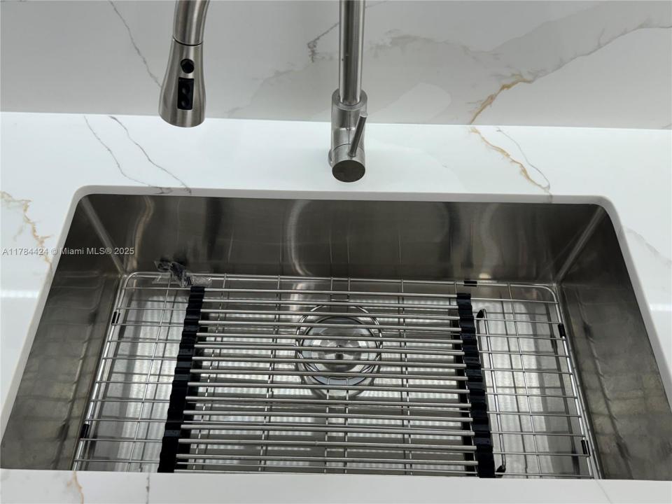18031 Biscayne Blvd 502, Aventura, Floride 33160, États-Unis