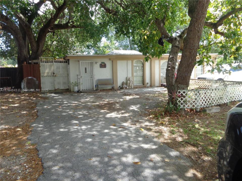 Miami, Florida 33147, HOA KỲ