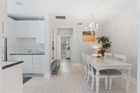 826 7th St 6, Miami Beach, Florida 33139, USA