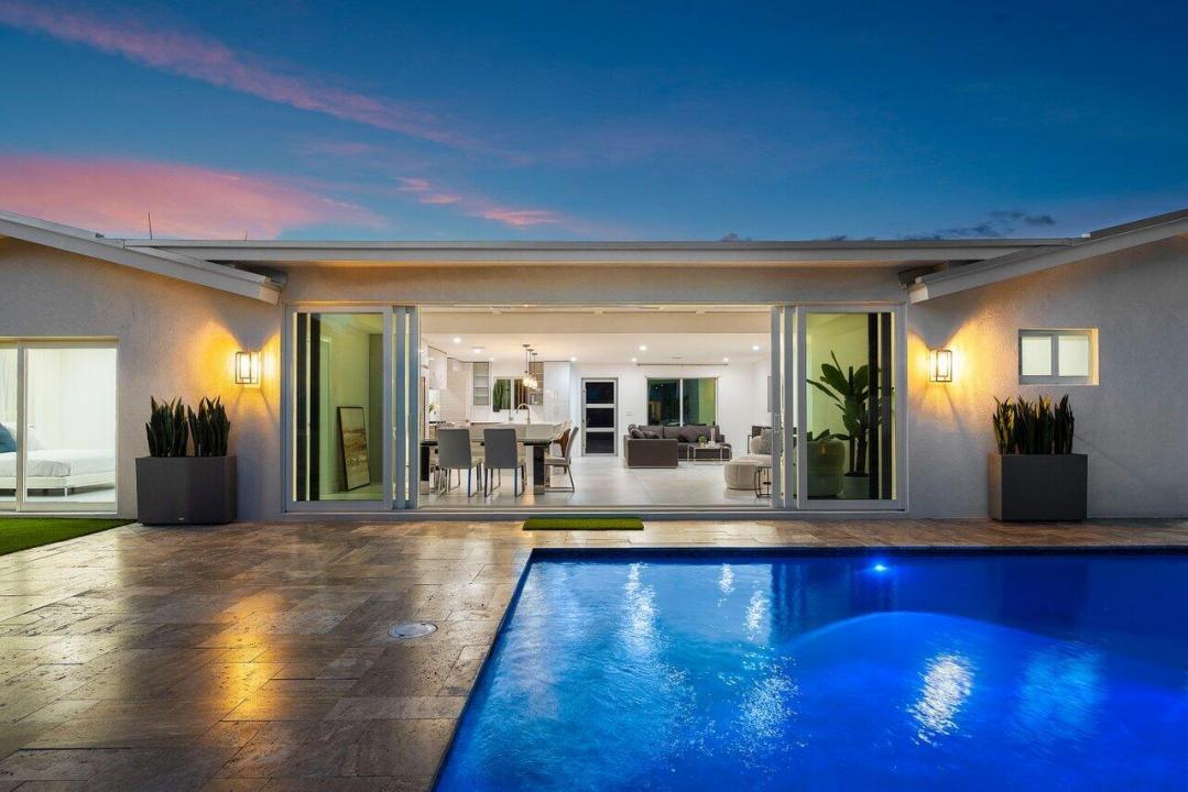 902 SW 27th Place, Boynton Beach, Florida 33435