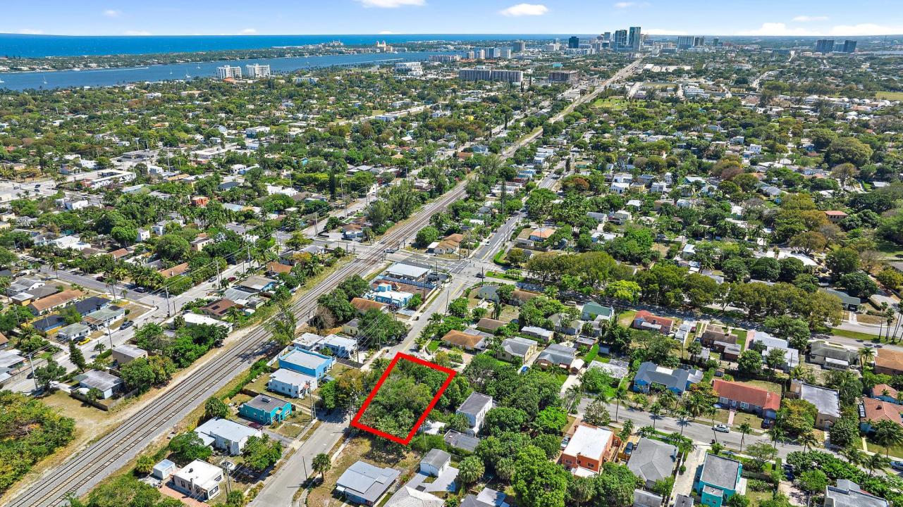 801 37th Street, West Palm Beach, Florida 33407