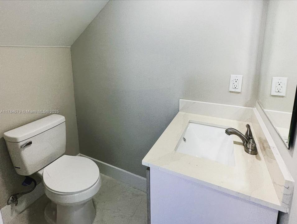 728 NW 2nd Ave, Fort Lauderdale, Florida 33311, Estados Unidos