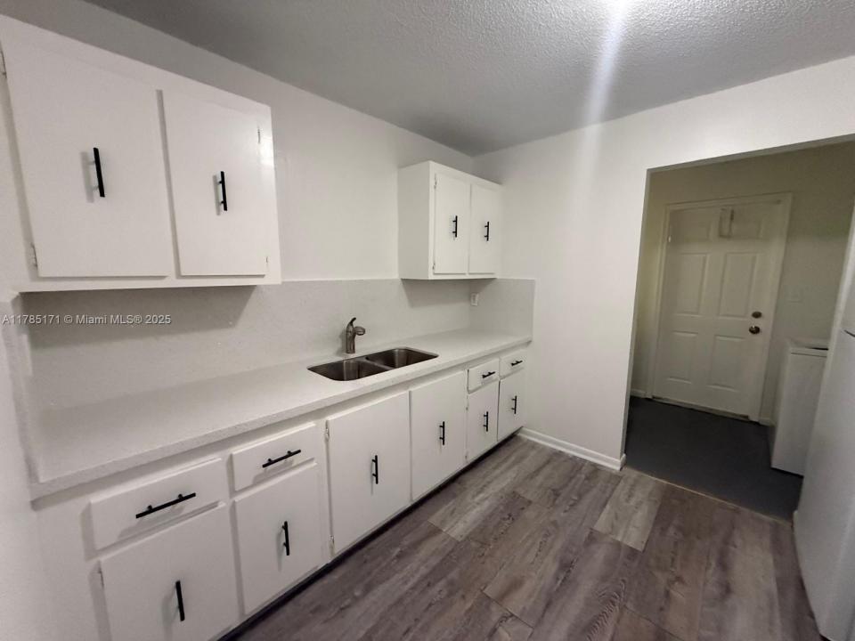 2631 NW 25th St 0, Fort Lauderdale, Florida 33311, Estados Unidos