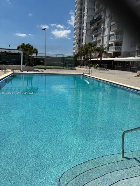 18071 Biscayne Blvd 903, Aventura, פלורידה 33160, ארצות הברית של אמריקה 