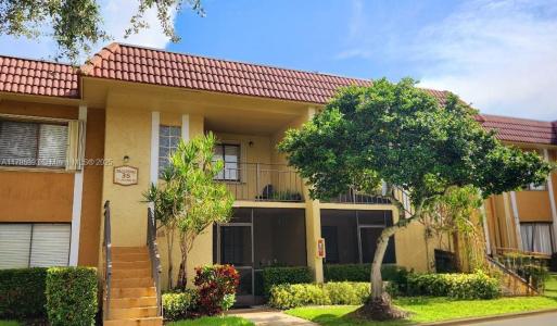307 Lakeview Dr 102, Weston, Florida 33326, USA