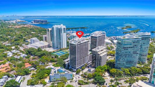 2678 Tigertail Ave PH4, Miami, Florida 33133, USA