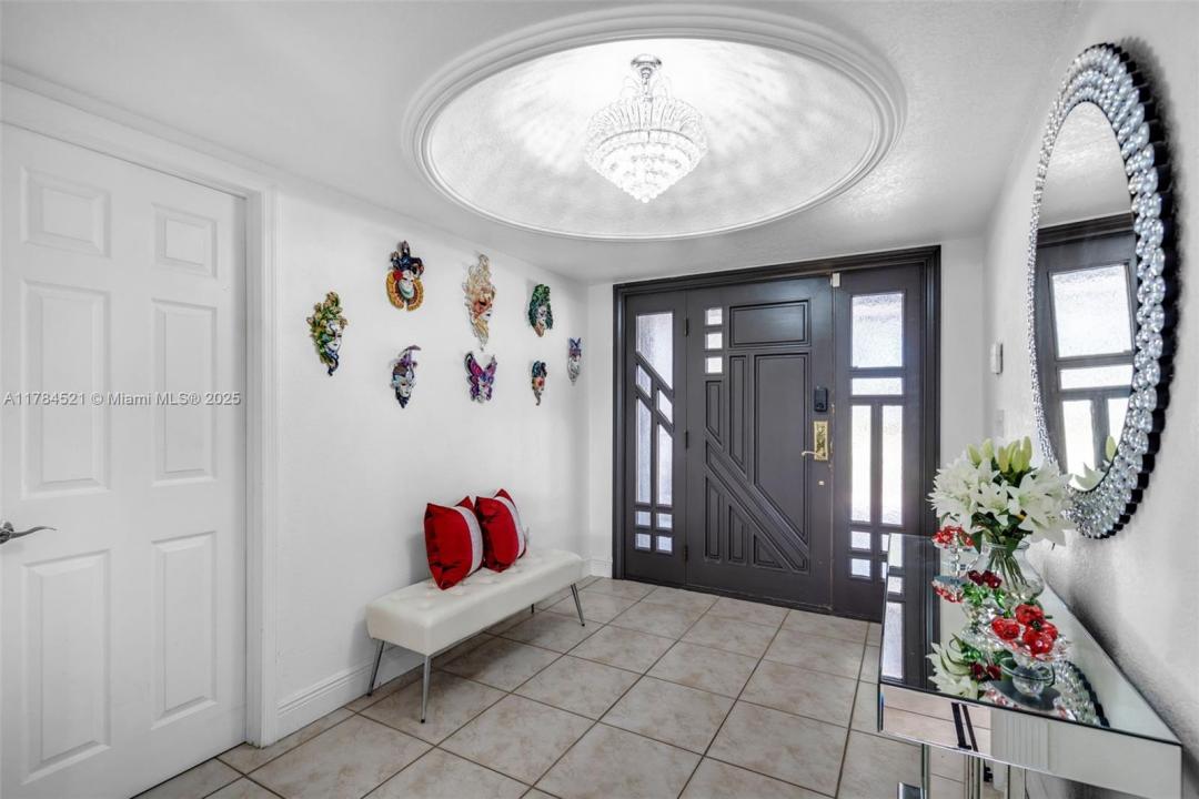 19640 W Saint Andrews Dr, Hialeah, Florida 33015, Estados Unidos