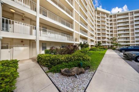 Pompano Beach, Florida 33069, USA