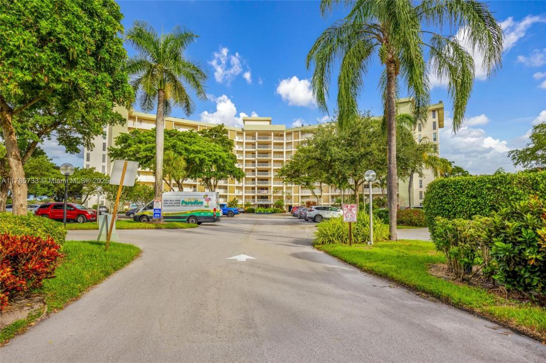 Pompano Beach, Florida 33069, USA