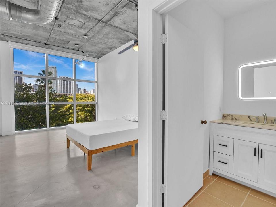 2001 Biscayne Blvd 3413, Miami, Flórida 33137, Estados Unidos