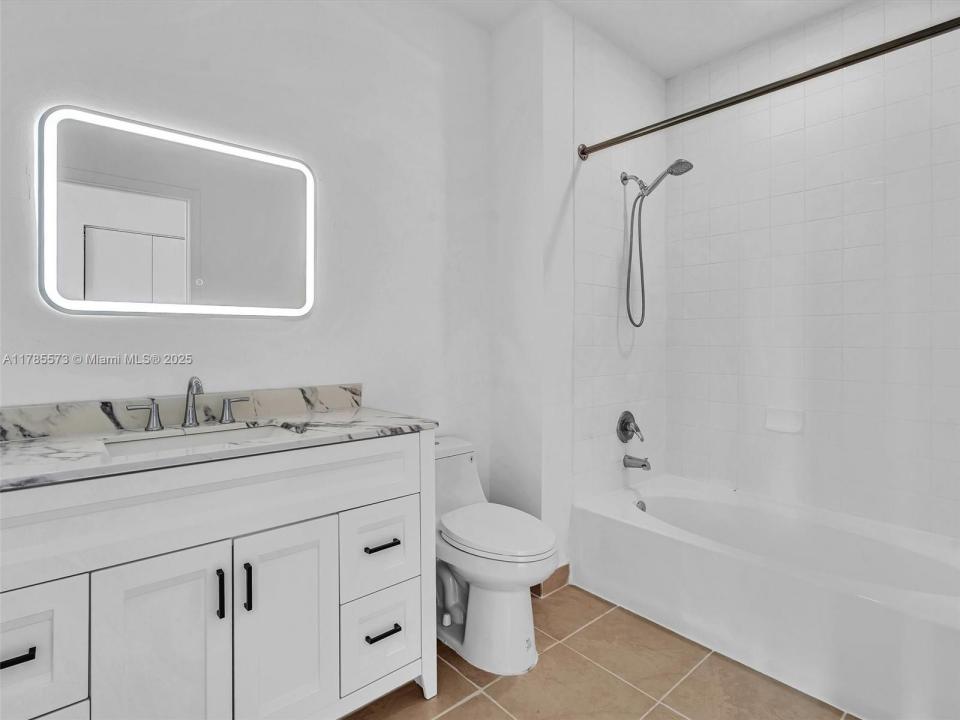 2001 Biscayne Blvd 3413, Miami, Flórida 33137, Estados Unidos