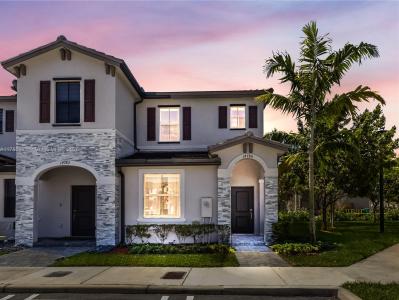 14786 SW 181st Ter, Miami, Florida 33187, USA