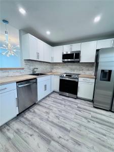 1750 NE 191st St 725-4, Miami, Florida 33179, USA