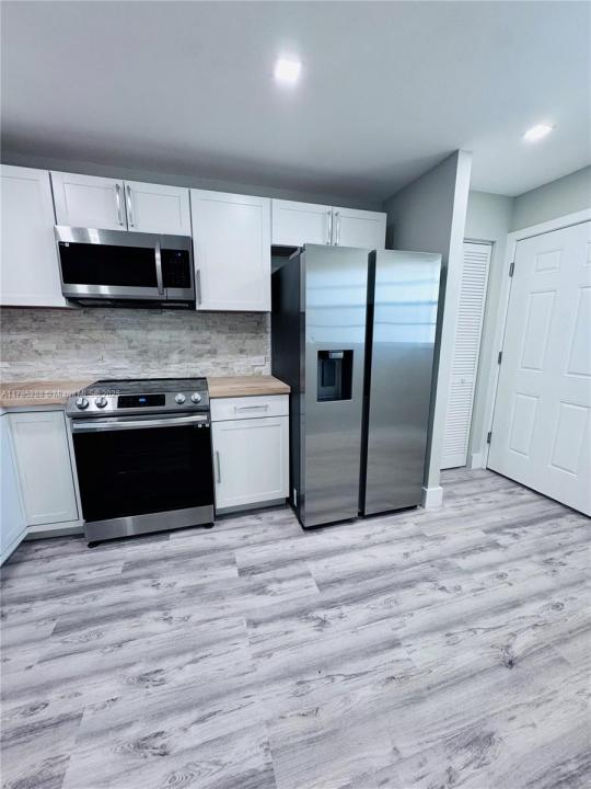 1750 NE 191st St 725-4, Miami, 플로리다 33179, 미국