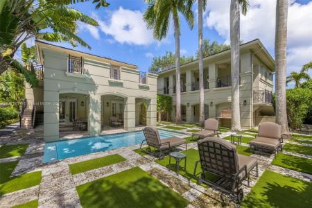 3460 S Moorings Way, Miami, Florida 33133, USA