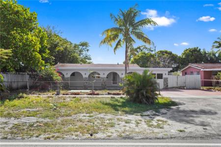 18420 NW 42nd Ave, Miami Gardens, Florida 33055, USA