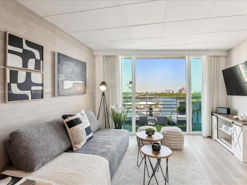 2670 E Sunrise Blvd 1428, Fort Lauderdale, Флорида 33304, Соединенные Штаты