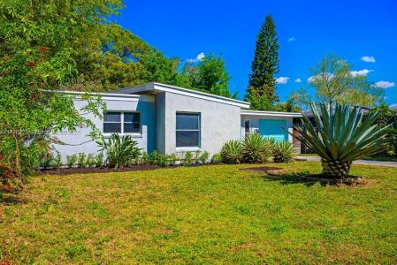 2501 Weber, Orlando, Florida 32803, USA