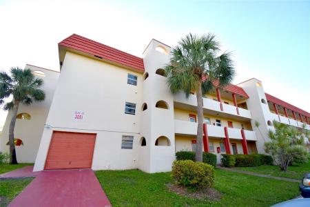 3051 Sunrise Lakes Drive 311, Sunrise, Florida 33322, USA
