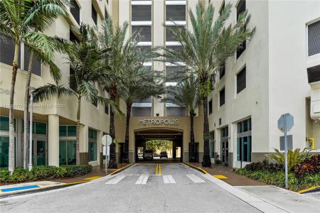 9055 SW 73rd Ct 209, Miami, Florida 33156, USA