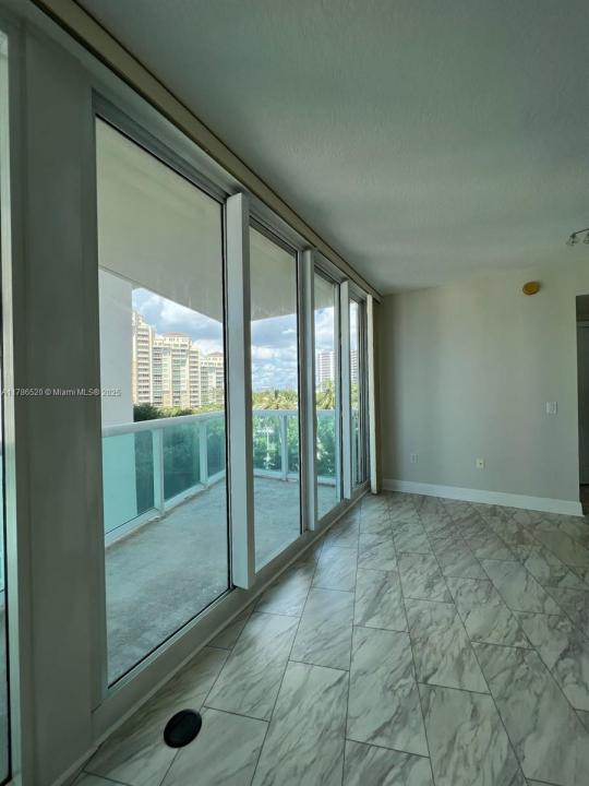 3370 Hidden Bay Dr 610, Aventura, 佛罗里达州 33180, 美国