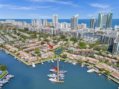 2667 S Parkview Dr, Hallandale Beach, Florida 33009, USA