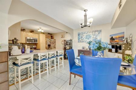 11755 SW 18th St 107, Miami, Florida 33175, USA