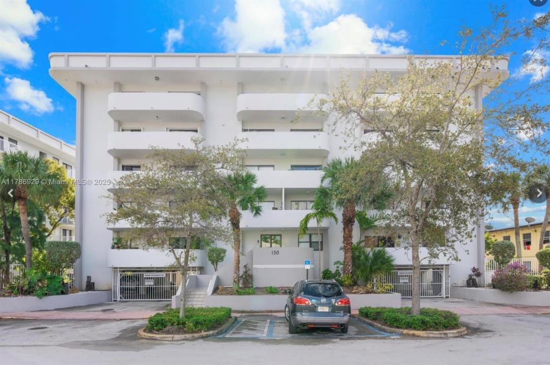 130 S Shore Dr 2F, Miami Beach, Florida 33141
