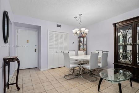 3800 Hillcrest Dr 210, Hollywood, Florida 33021, USA