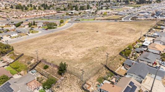 E Waller Lane, Santa Maria, Калифорния 93455, Соединенные Штаты
